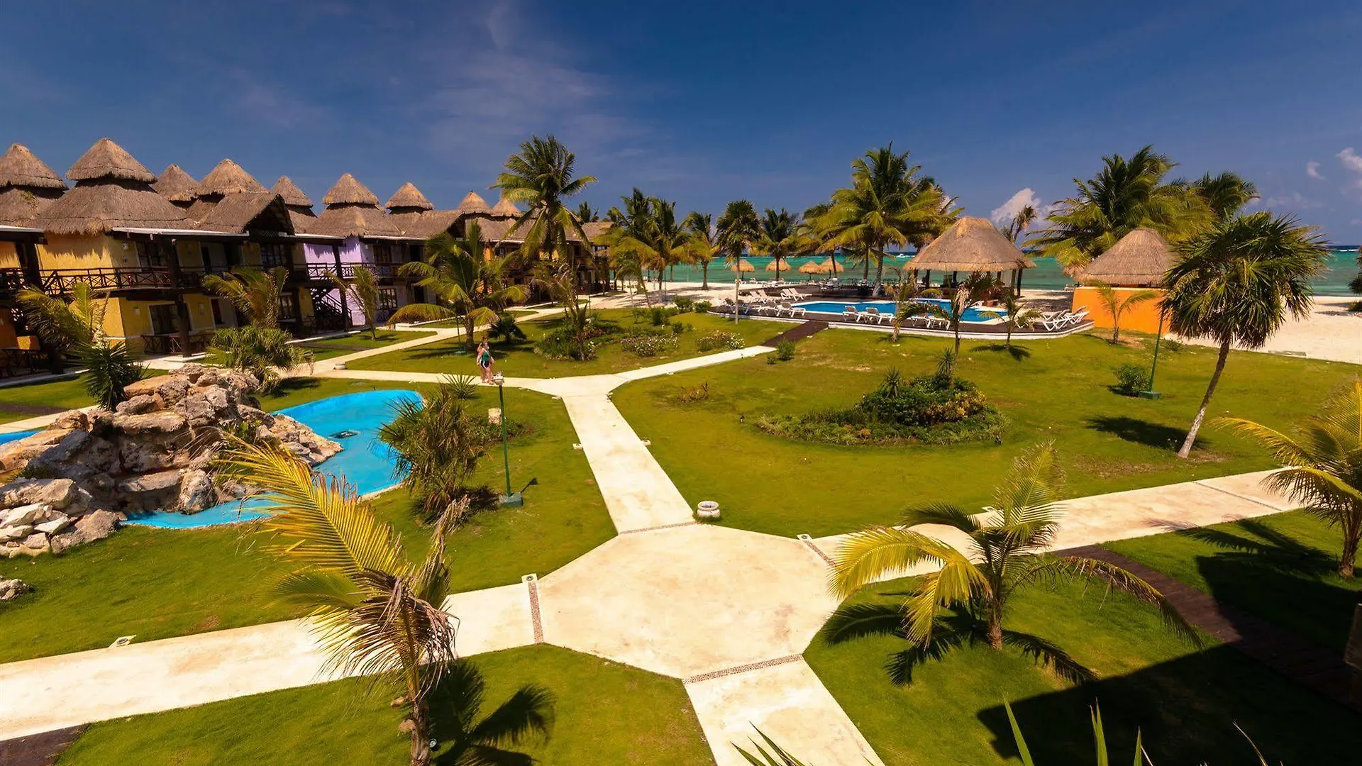 Pavoreal Beach Resort Tulum Hotel