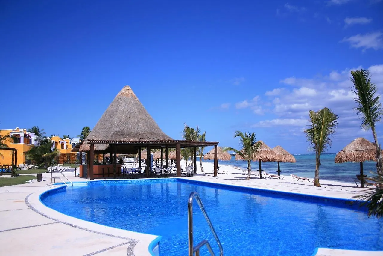 Pavoreal Beach Resort Tulum Hotel